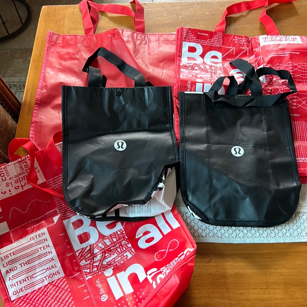 Lululemon bags